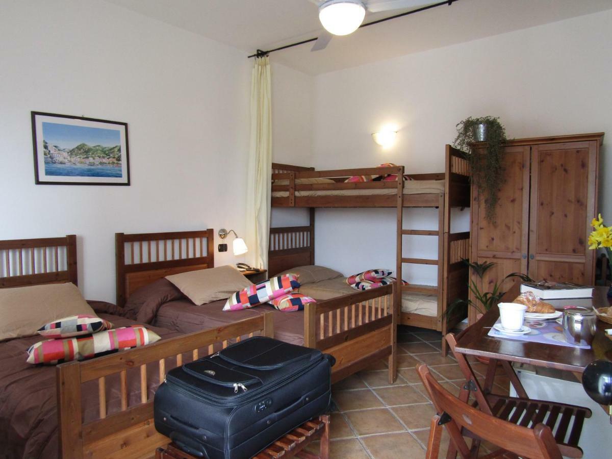 トラモンティ Puesta De Sol Bed & Breakfast エクステリア 写真